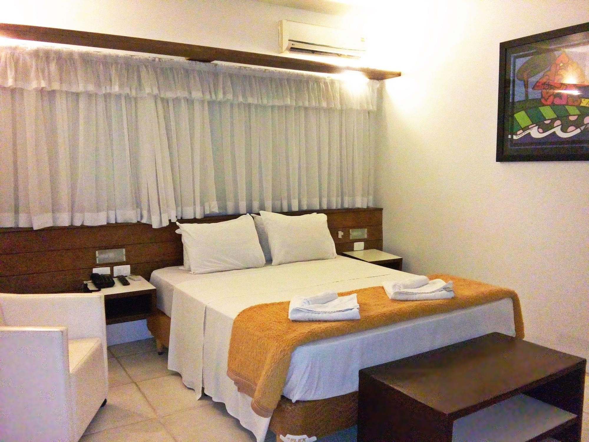 Delphin Beach Hotel กัวรูจา ภายนอก รูปภาพ