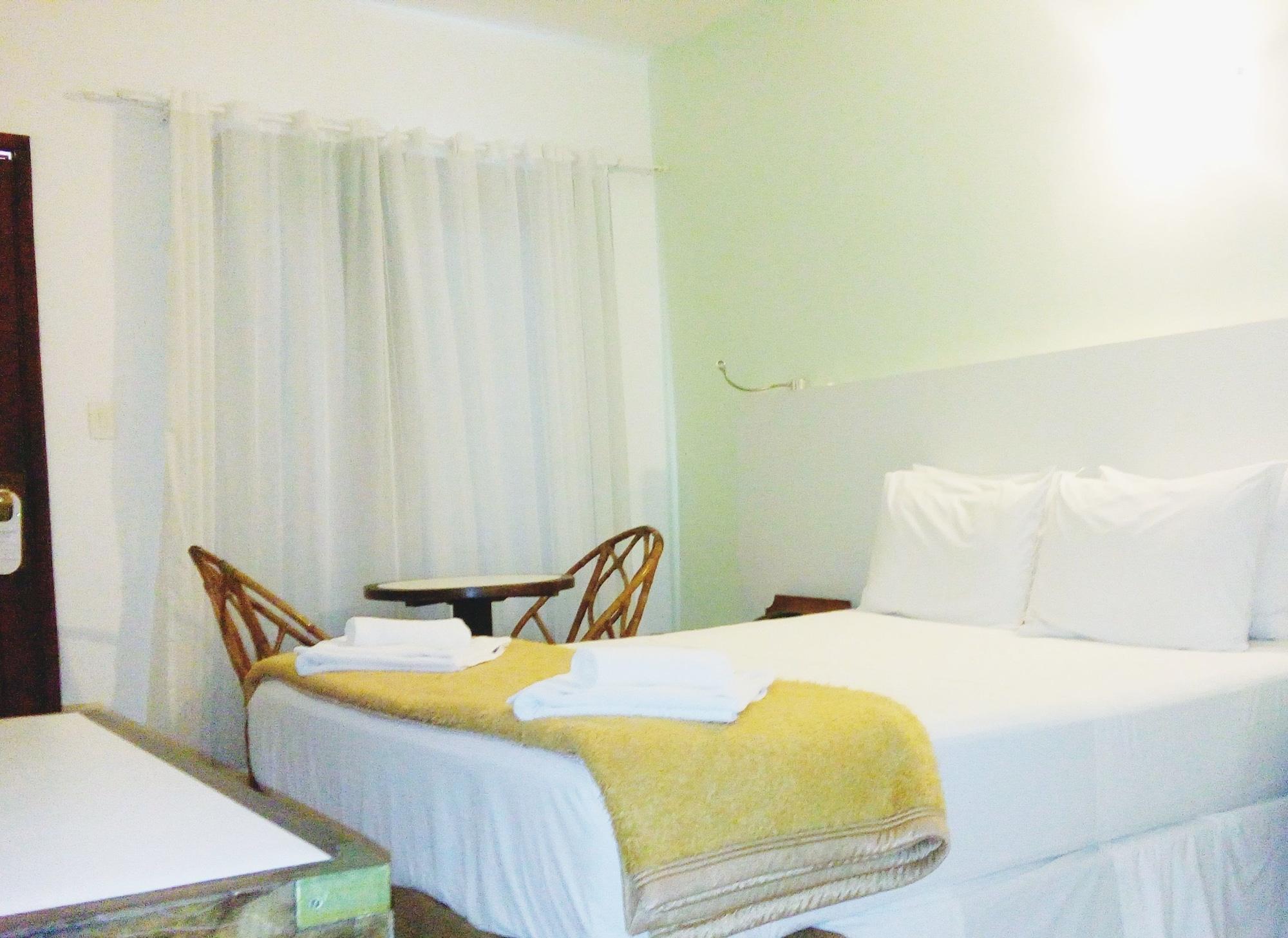 Delphin Beach Hotel กัวรูจา ภายนอก รูปภาพ