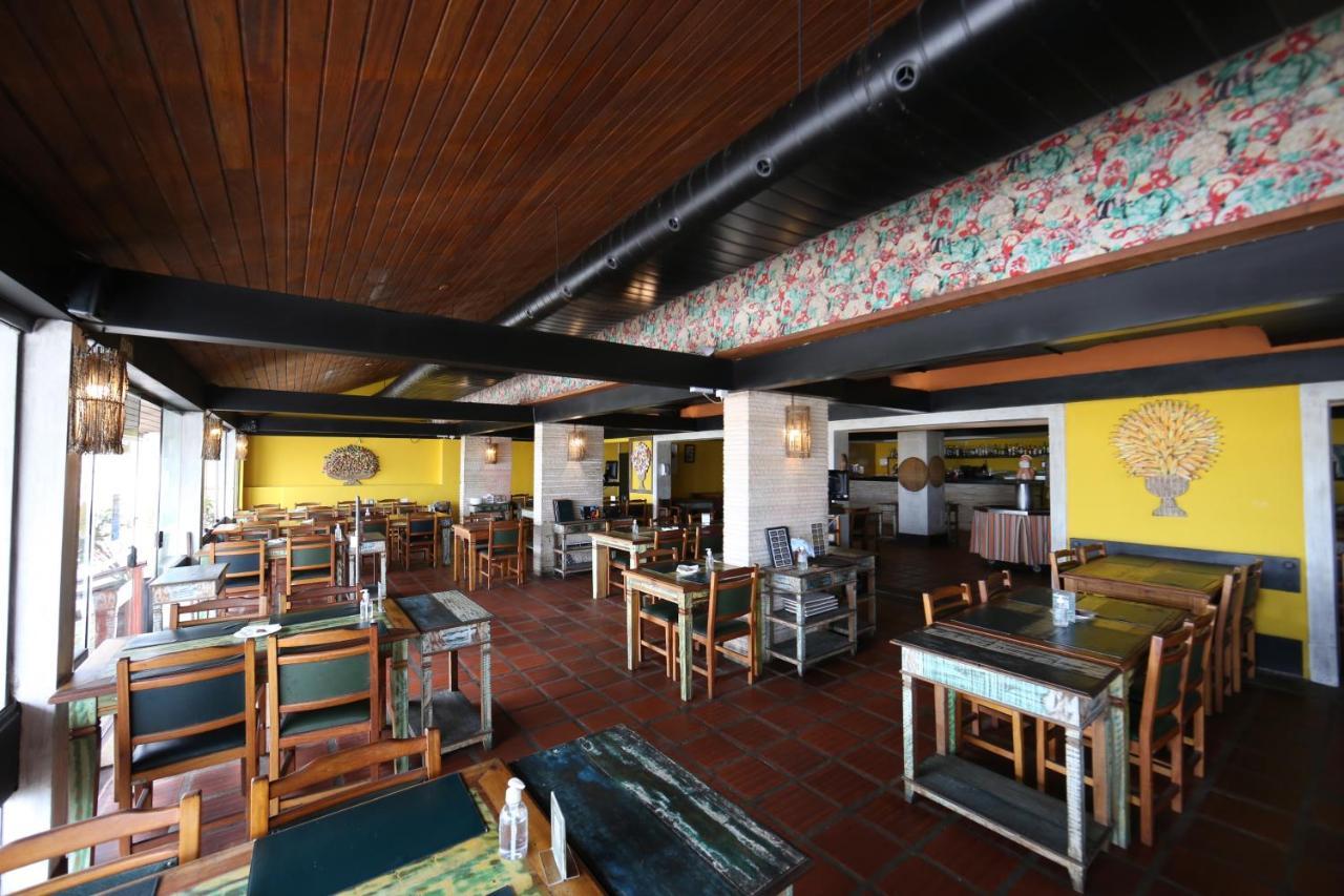 Delphin Beach Hotel กัวรูจา ภายนอก รูปภาพ