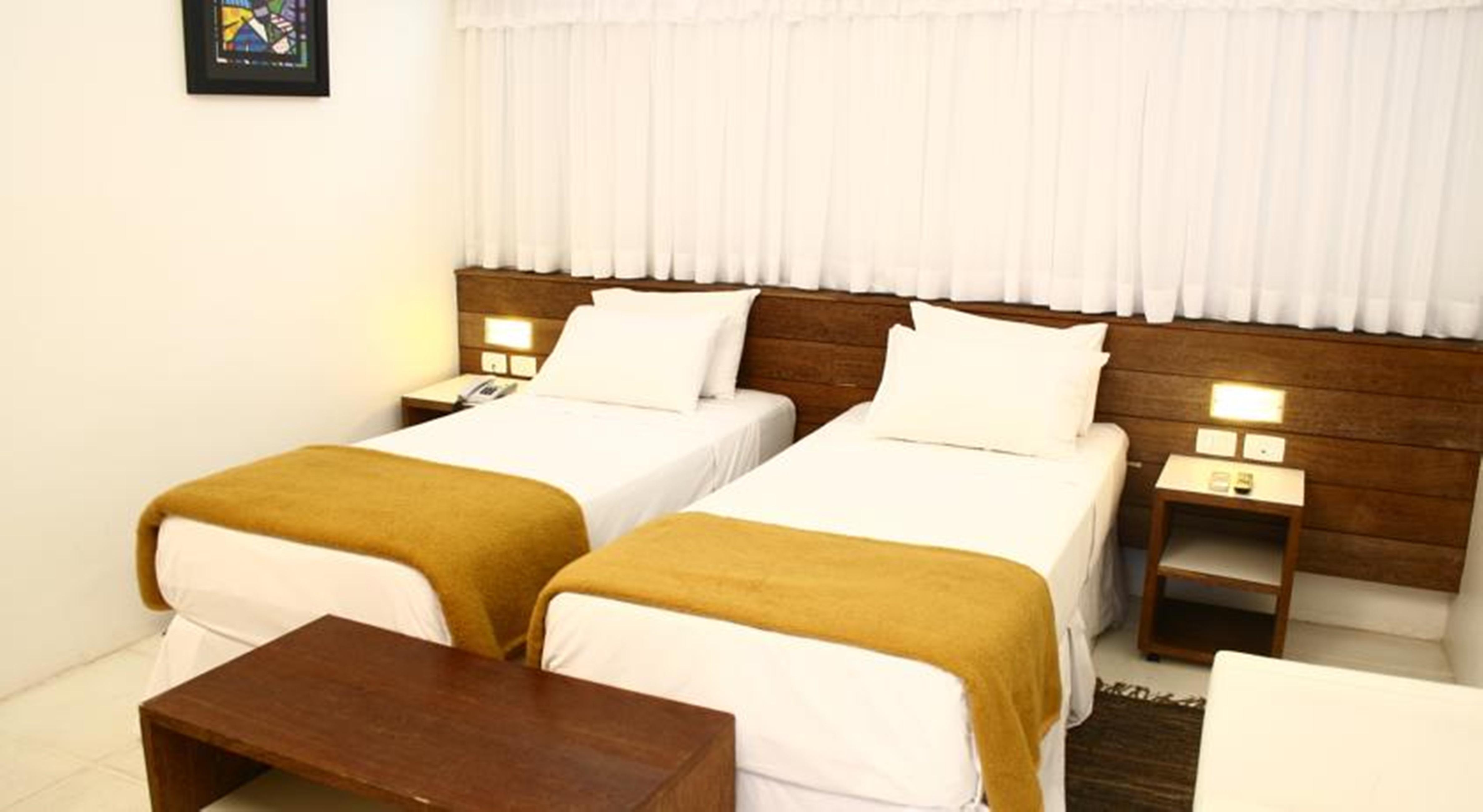 Delphin Beach Hotel กัวรูจา ภายนอก รูปภาพ